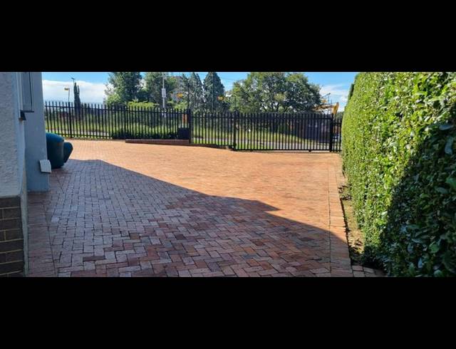 4 BEDROOM HOUSE FOR SALE IN BLAIRGOWRIE